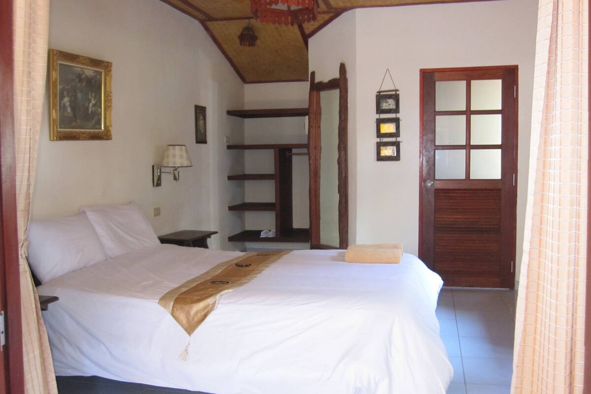 Premium bedding, free WiFi, bed sheets, wheelchair access