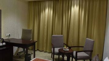 1 bedroom, minibar, in-room safe, desk