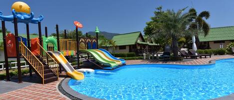 Piscina all'aperto