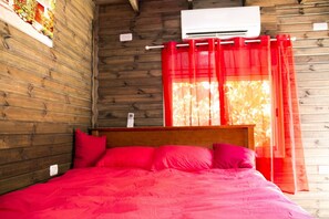 Villa, 4 Bedrooms | Premium bedding, in-room safe, desk, iron/ironing board - Sawsana's Suites (Isfiya)