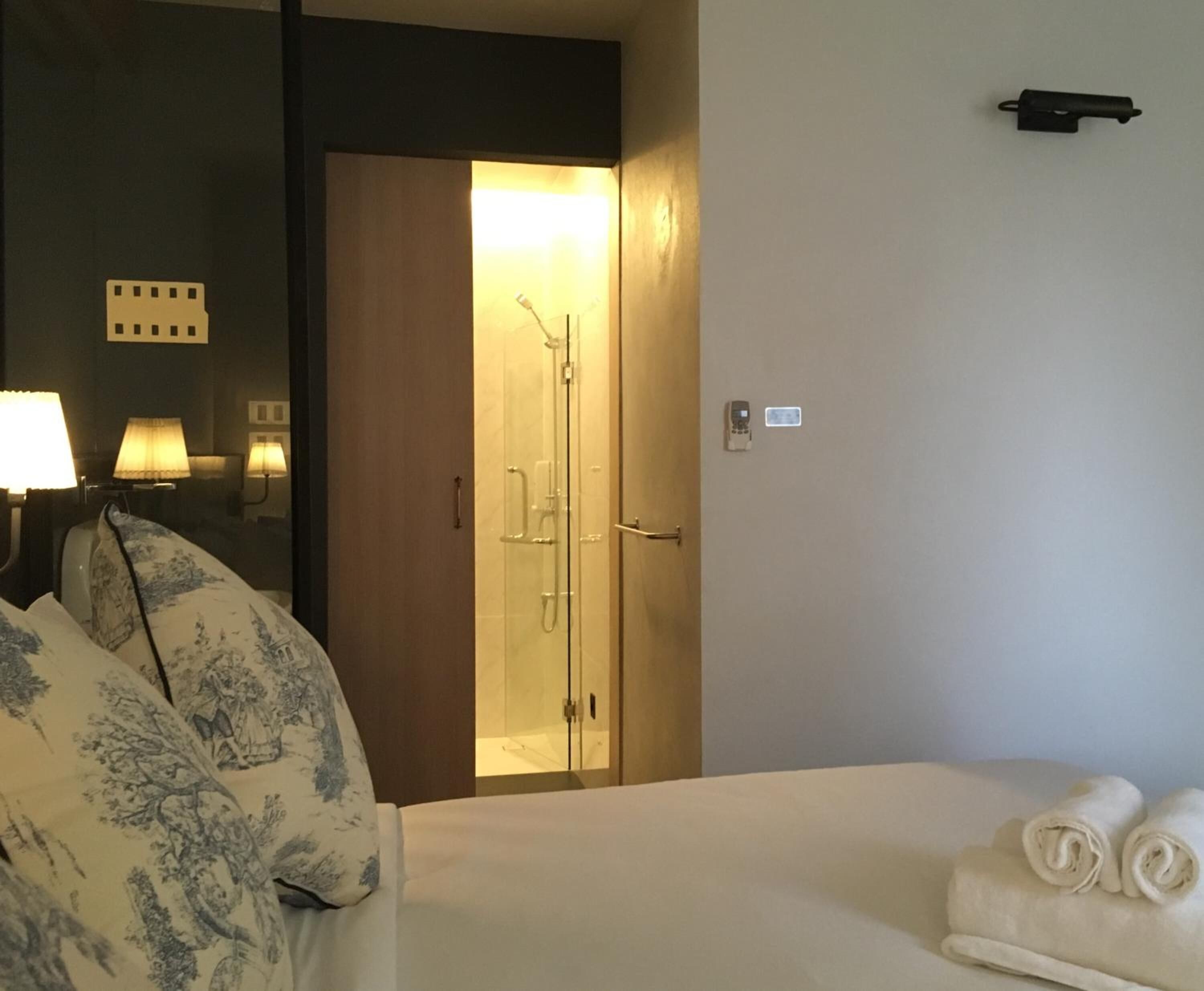 1 bedroom, premium bedding, pillow-top beds, free minibar