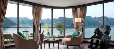 Phòng Suite Presidential, hiên | Minibar, két bảo mật tại phòng, bàn, phòng cách âm 