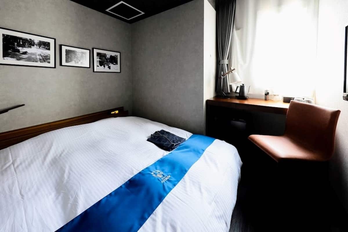In-room safe, iron/ironing board (on request), WiFi (free), bed sheets