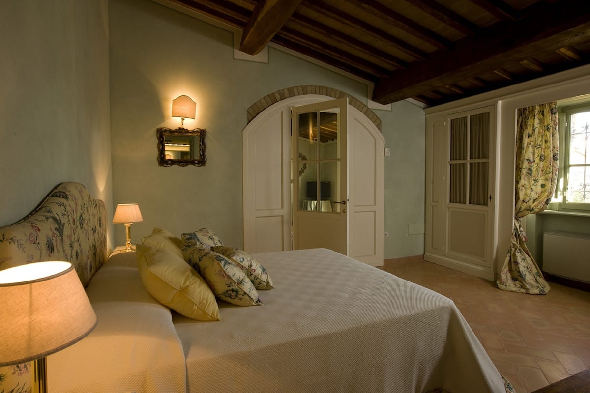 Deluxe Suite, Hot Tub, Garden Area (Caravaggio)