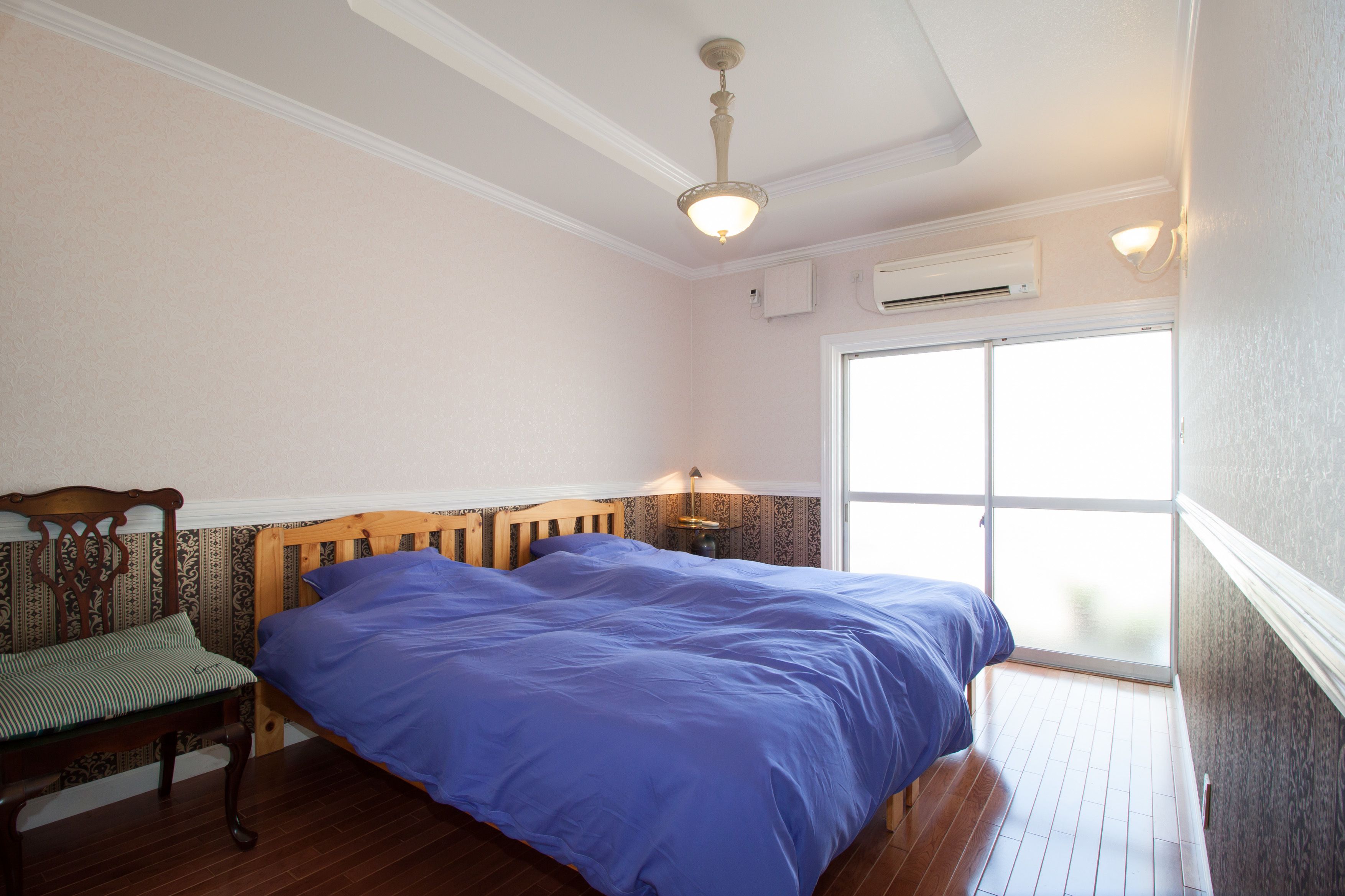 Tabla de planchar con plancha y wifi gratis 