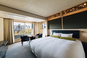 슈피리어 더블룸, 강 전망 | 1 개의 침실, 고급 침구, 오리/거위털 이불, 필로우탑 침대