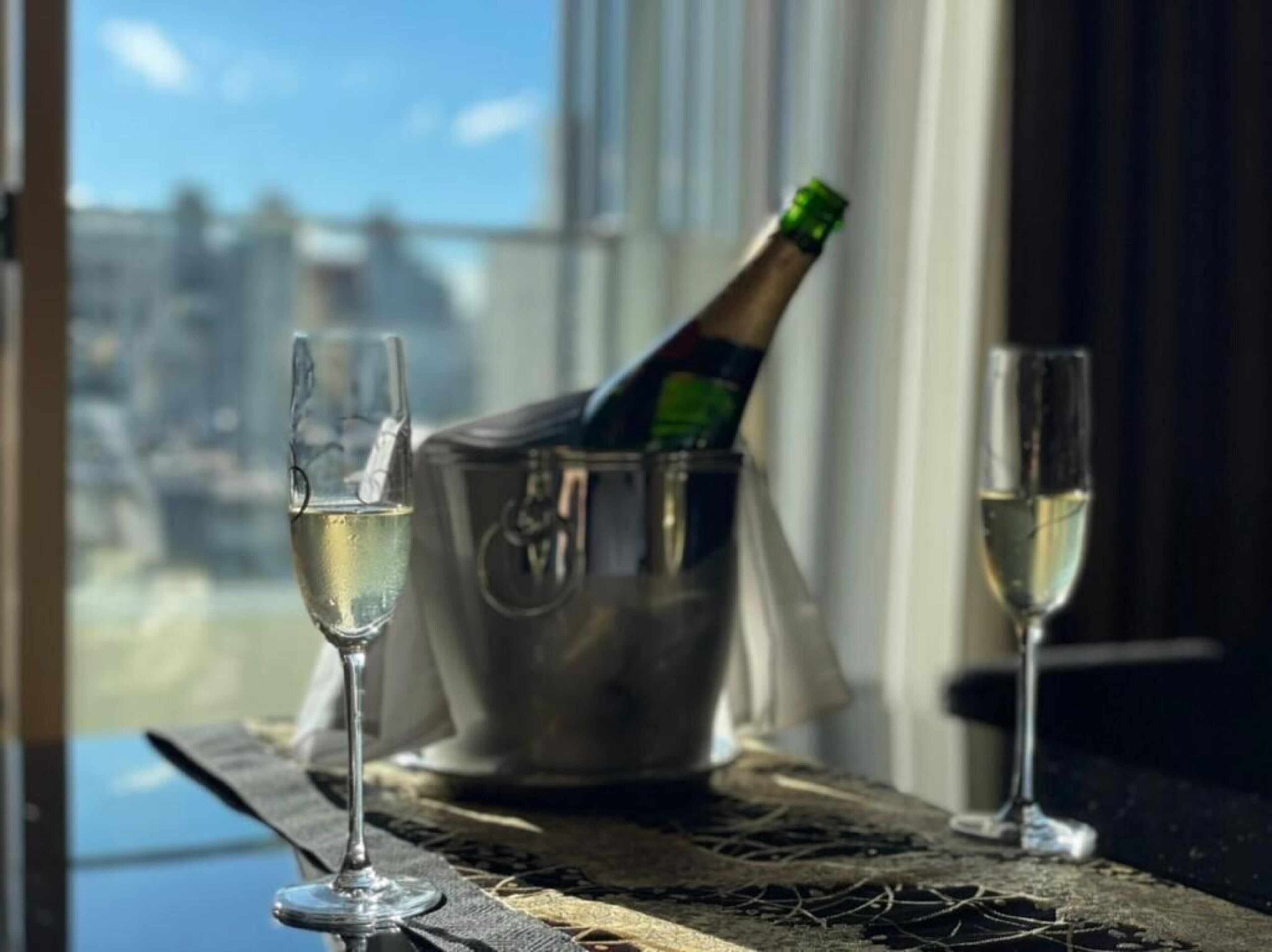 premium bedding, down duvets, pillow-top beds, in-room safe