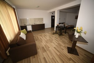 Suite familiar | Sistema de insonorización, wifi gratis, ropa de cama