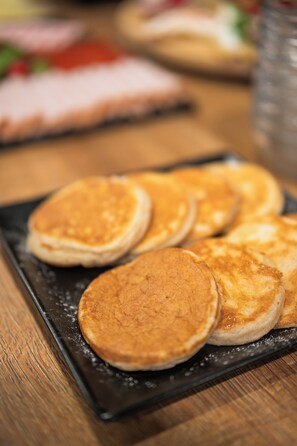 Petit déjeuner buffet compris