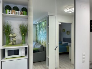 Classic Apartment, 1 Bedroom, Kitchen, City View (Birch Tree) | 1 bedroom, premium bedding, blackout drapes, iron/ironing board - Good Time Apartments (Warsaw)