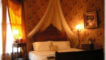 Room, Private Bathroom (Lillian's Room Adults Only)