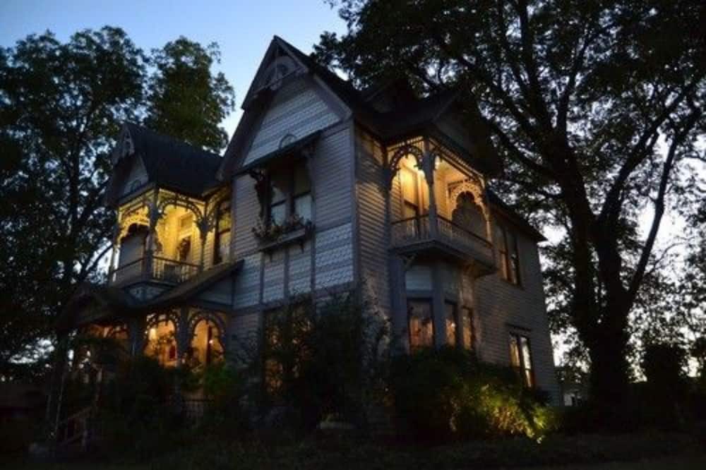 The Carleton House