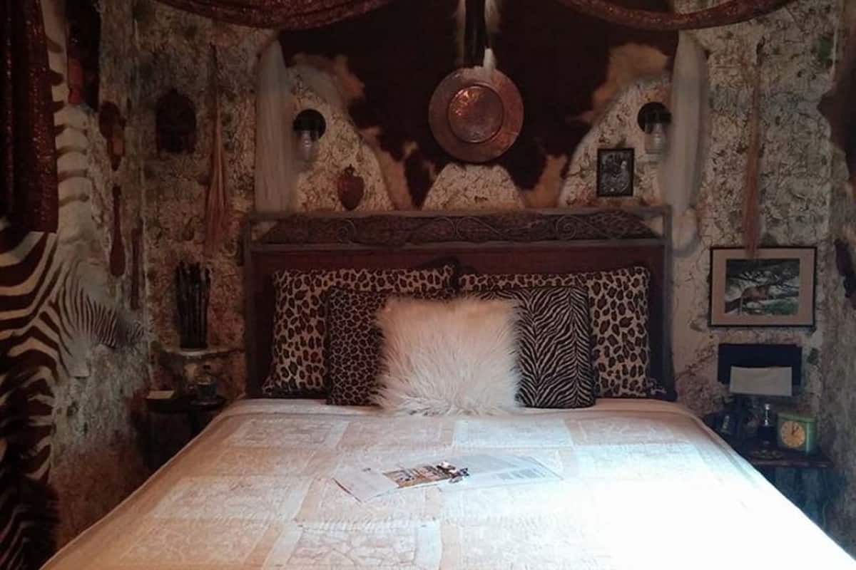 Double Room, Private Bathroom (Africa) | 1 bilik tidur, seterika/papan seterika, Wi-fi percuma