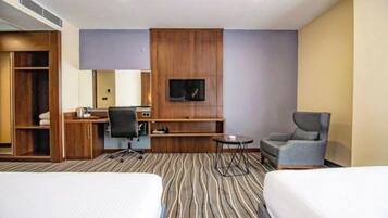 Standardværelse med 2 enkeltsenge | Minibar, pengeskab på værelset, skrivebord, gratis Wi-Fi