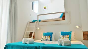 Dreibettzimmer | Schallisolierte Zimmer, kostenloses WLAN, Bettwäsche