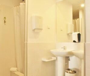 Shower, towels