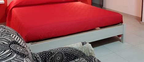 Iron/ironing board, WiFi