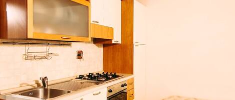 Apartment, Balcony | Private kitchenette