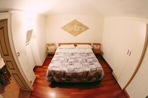 Apartment, Balcony | 1 bedroom, iron/ironing board, WiFi, bed sheets