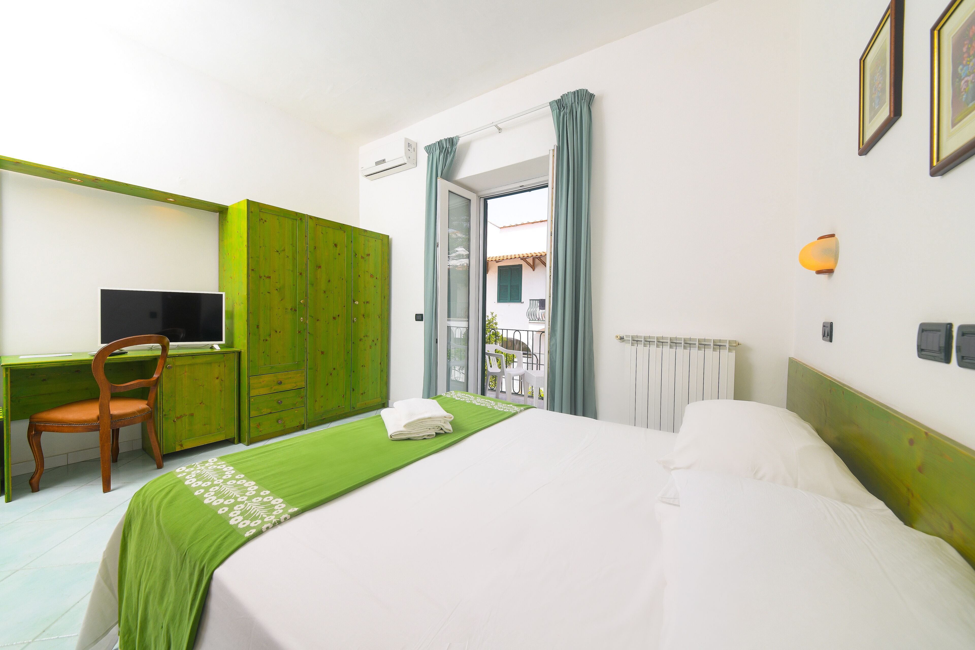 superior double room, balcony | in-room safe, desk, soundproofing, cots/infant beds