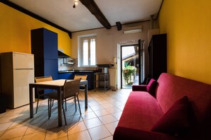 Apartment, Balcony | Living room | Flat-screen TV - Bellezia (Turin)