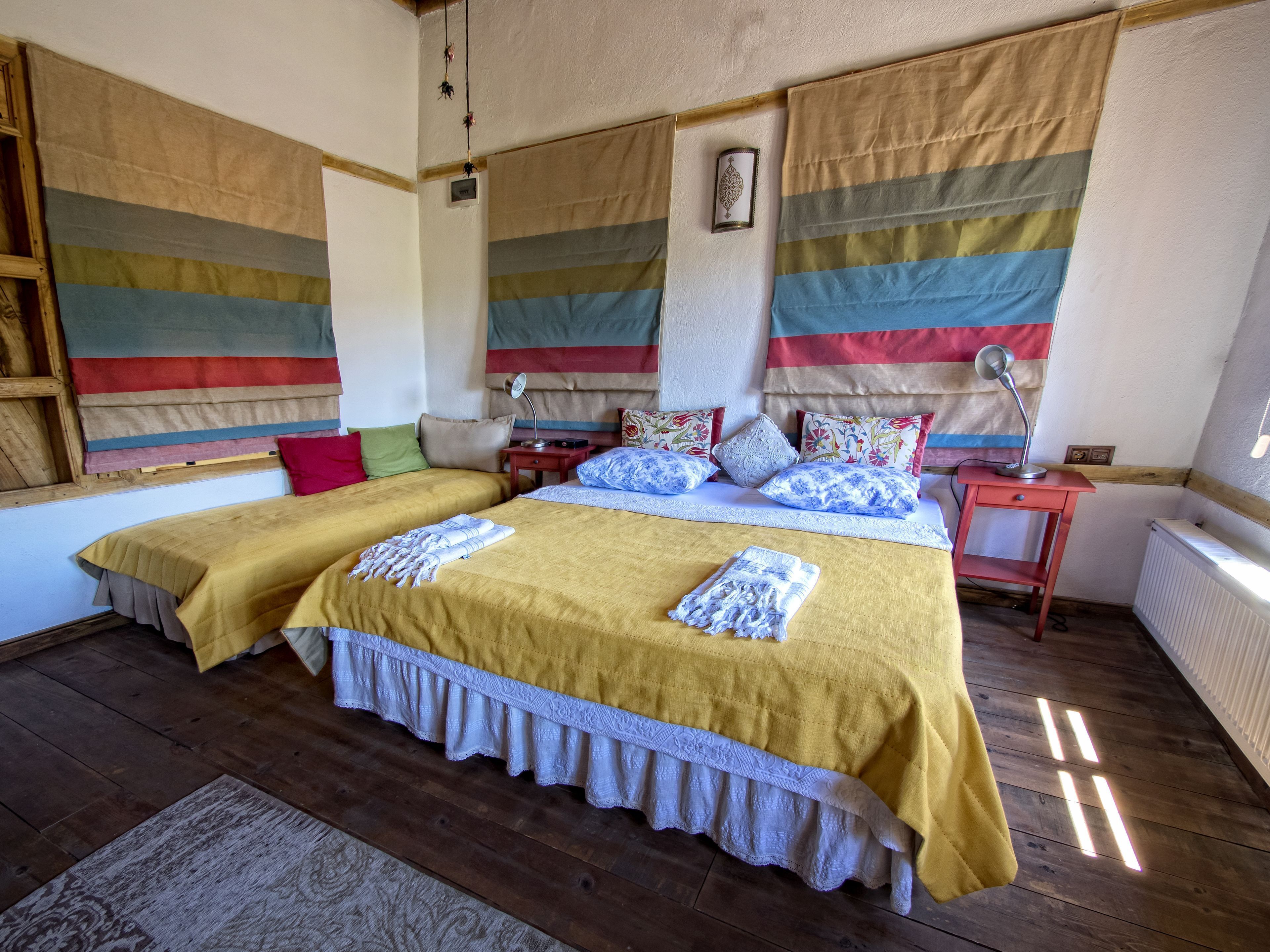 Egyptian cotton sheets, premium bedding, in-room safe