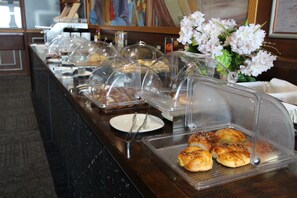 Daily buffet breakfast for a fee