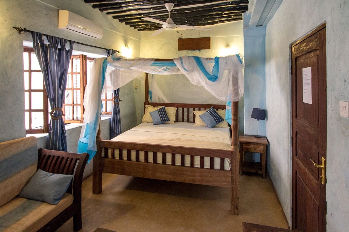 Habitación Confort doble | Caja fuerte, escritorio, cunas gratuitas