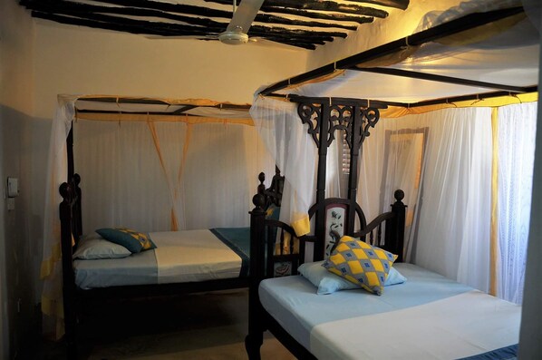 Interior detail - Kiponda B&B (Zanzibar Town)