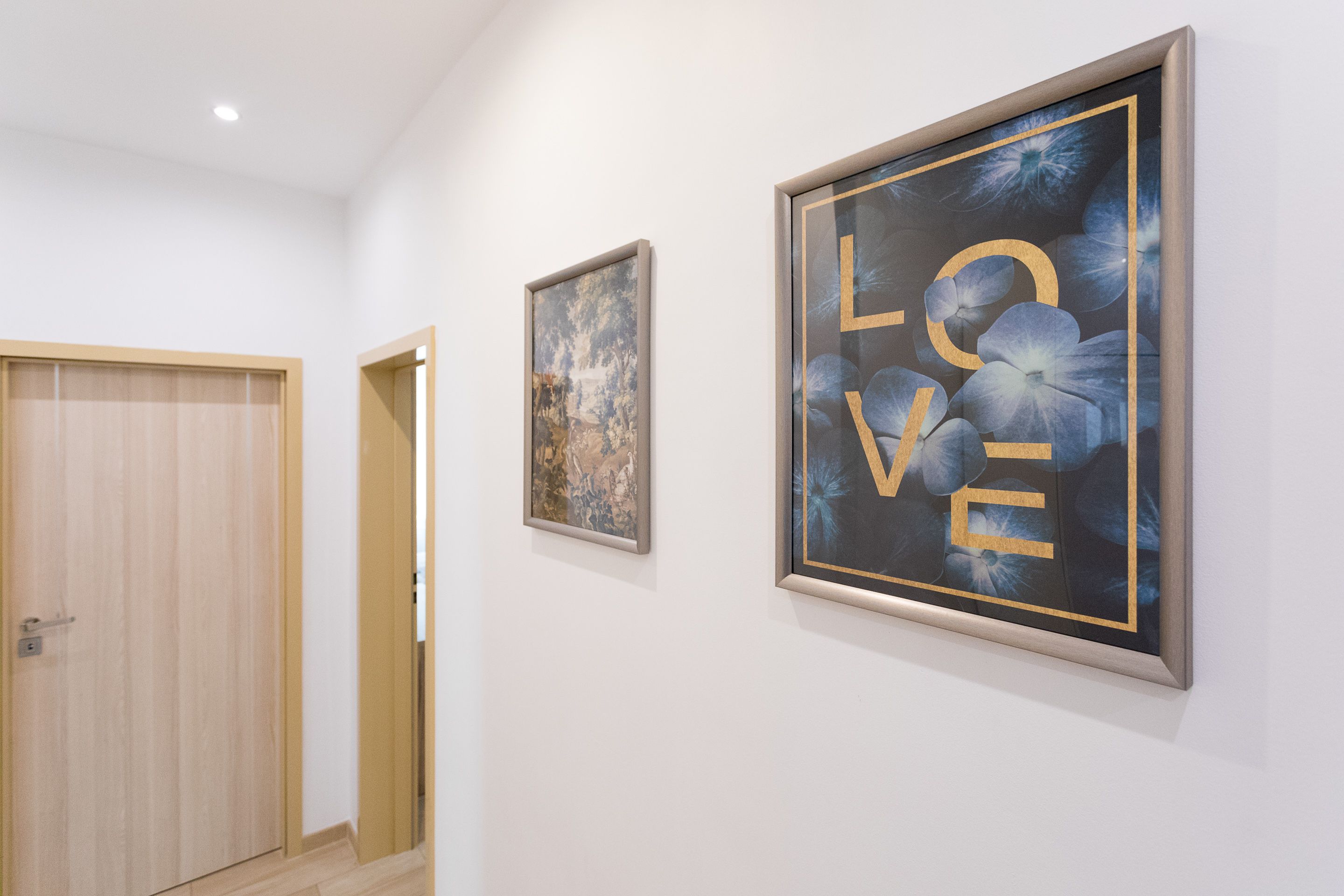 Apartment, 2 Bedrooms + 1 Living Room (TOP 6) | Private kitchen | Full-sized fridge, microwave, oven, stovetop