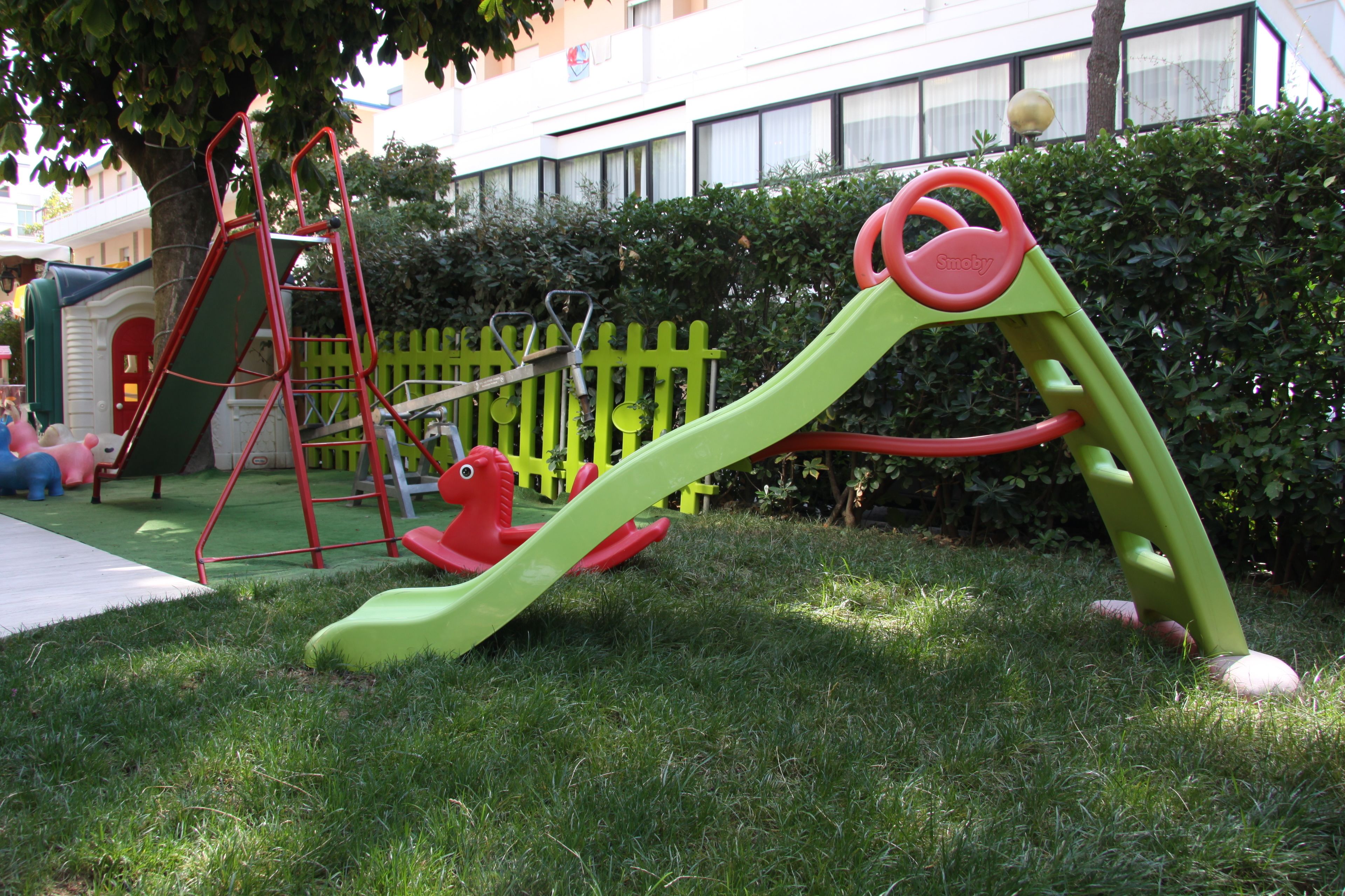 children’s play area – outdoor