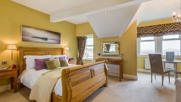 أغطية فراش متميزة وميني بار ومكواة/لوح كي وواي فاي مجانًا