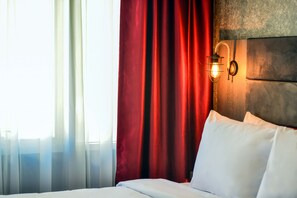 Economy Room | Desk, soundproofing, iron/ironing board, free WiFi