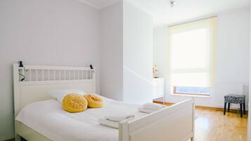 Apartment (Sea TowersIII:Hryniewickiego 6,TowerA) | 1 Schlafzimmer, Bügeleisen/Bügelbrett, Babybetten, kostenloses WLAN