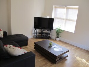 2 bedrooms, iron/ironing board, free WiFi - Townsfield House (Chelmsford)