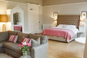 Suite, 1 King Bed