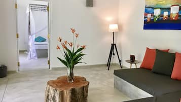 Deluxe Bungalow, Multiple Bedrooms, Private Bathroom, Garden View | Living room