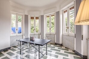 Spielezimmer