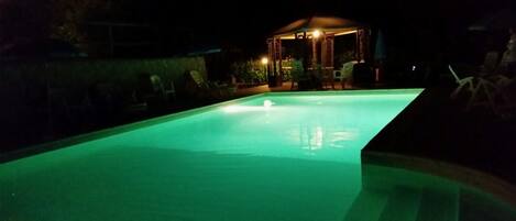 Seasonal outdoor pool