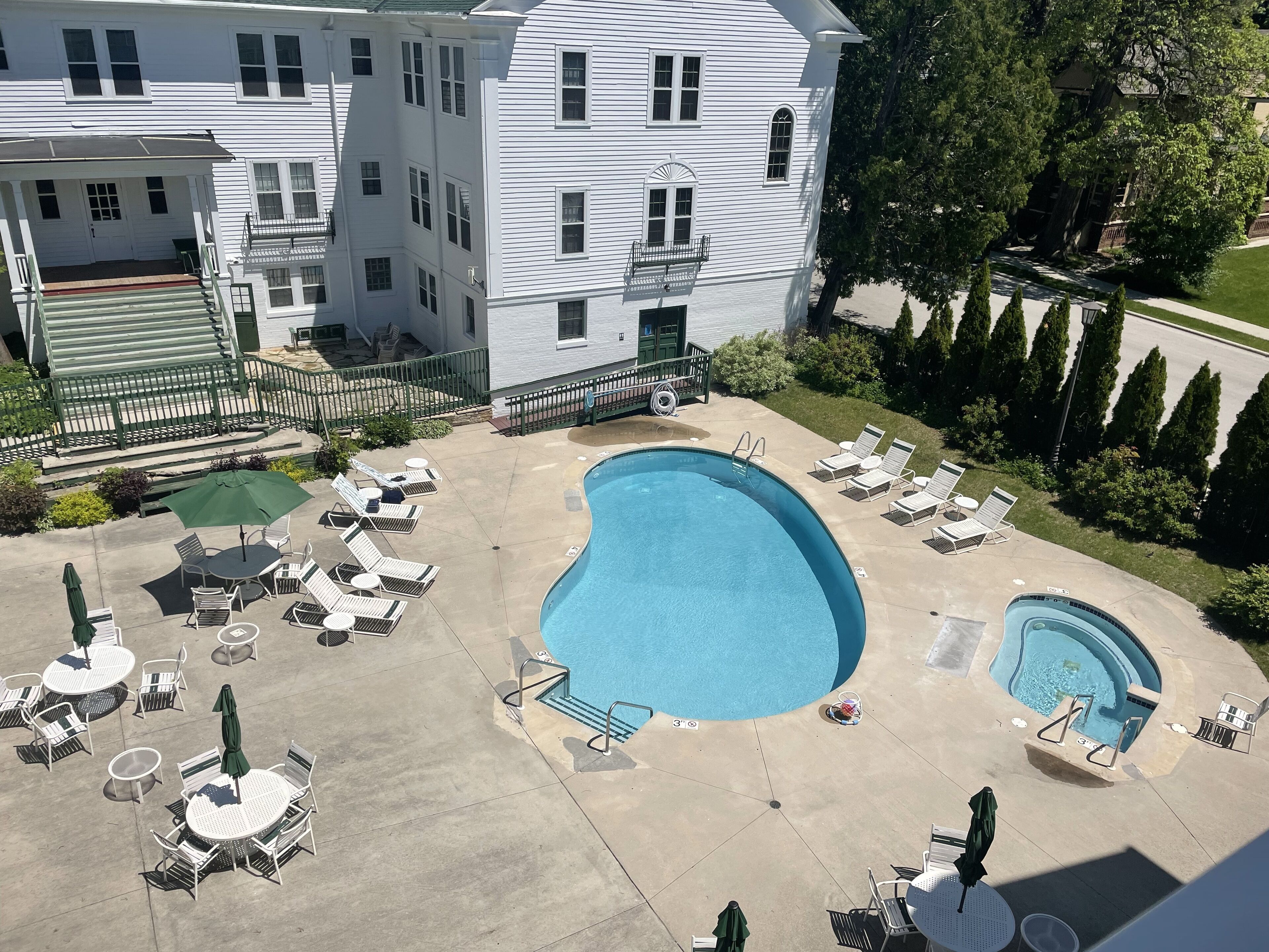 seasonal outdoor pool