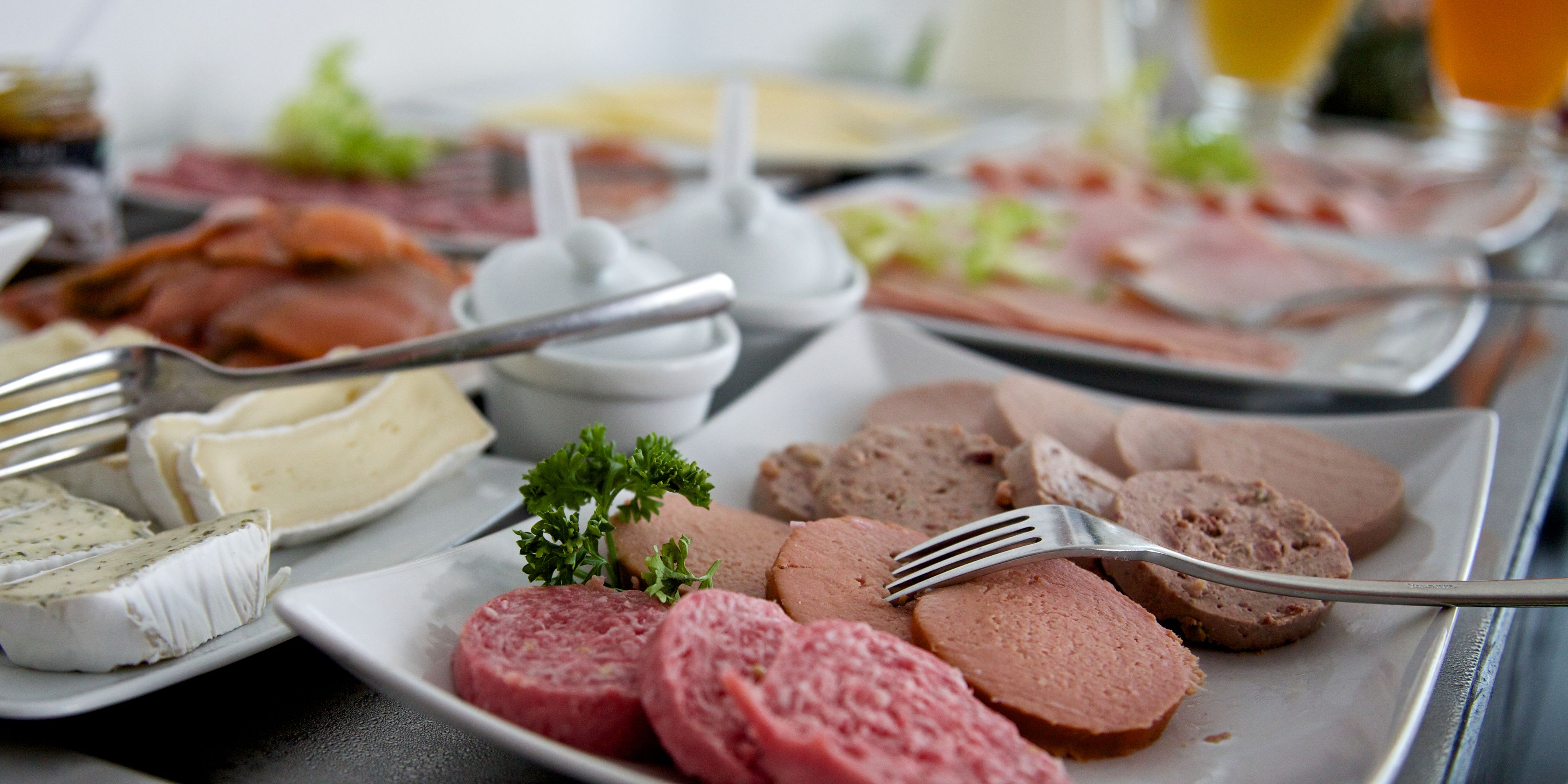 daily buffet breakfast (eur 11 per person)