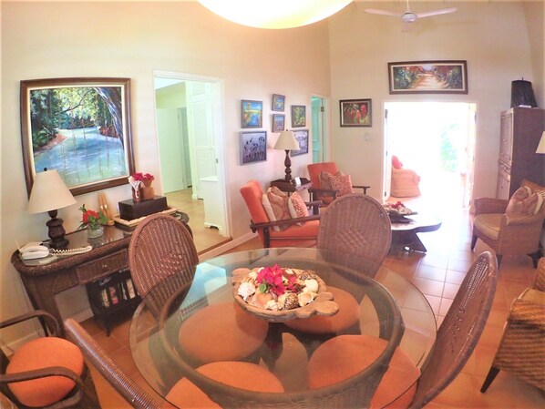 Habitación, 2 habitaciones | Servicio a la habitación