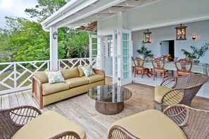 Room, 5 Bedrooms | Terrace/patio