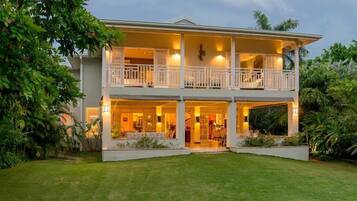 Bagian depan properti