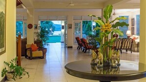 Room, 5 Bedrooms | Living area - Coral Cove-Discovery Bay 5BR (Discovery Bay)