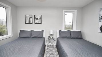 2 bedrooms, desk, iron/ironing board, free WiFi