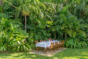 Outdoor dining