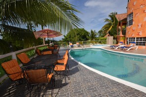 Huvila, useita makuuhuoneita | Terassi/patio