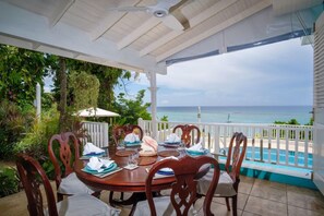 Khu ẩm thực ngoài trời