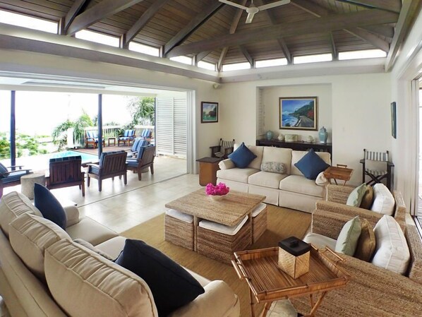 Room | Living area | Flat-screen TV - Moonshine Villa, Silver Sands 4 BR (Duncans)